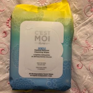 C’est Moi It’s Me Gentle Makeup Remover Cleansing Wipes 30ct